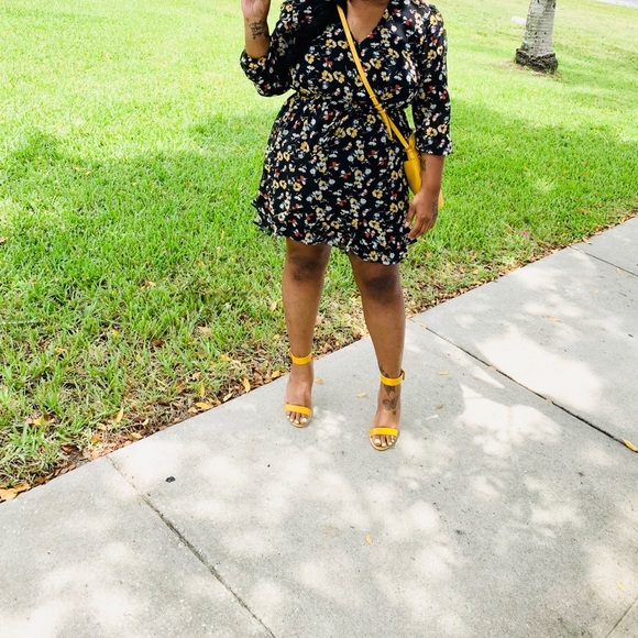 Dress - Picture 2 of 2